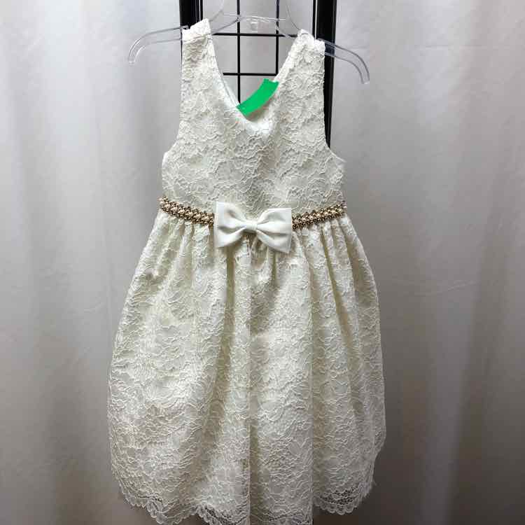 American Princess White Lace Child Size 5 Girl's Dress