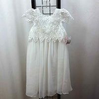 White Lace Child Size 5 Girl's Dress
