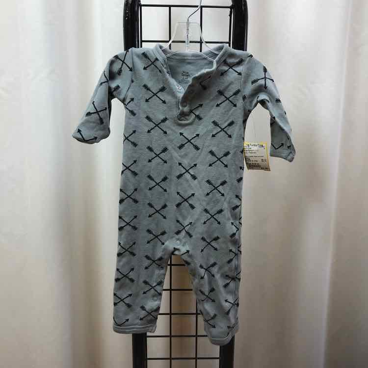 Yoga Sprout Gray Patterned Child Size 3-6 Months Boy's Outfit
