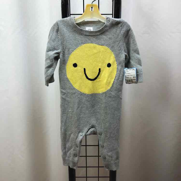 Gap Gray Graphic Child Size 3-6 Months Boy's Outfit