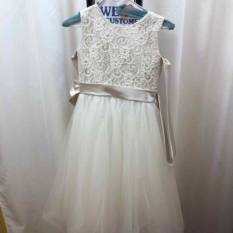 Joan Calabrese Ivory Lace Child Size 8 Girl's Formal Wear