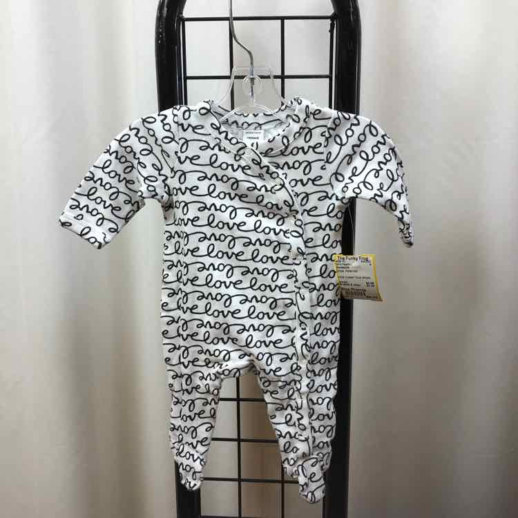 Nordstrom White Patterned Child Size Premie Girl's Pajamas