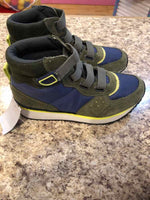 LL Bean Blue Solid Child Size 2 Boy's Shoes
