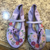 Purple Embroidered Child Size 1 Girl's Shoes
