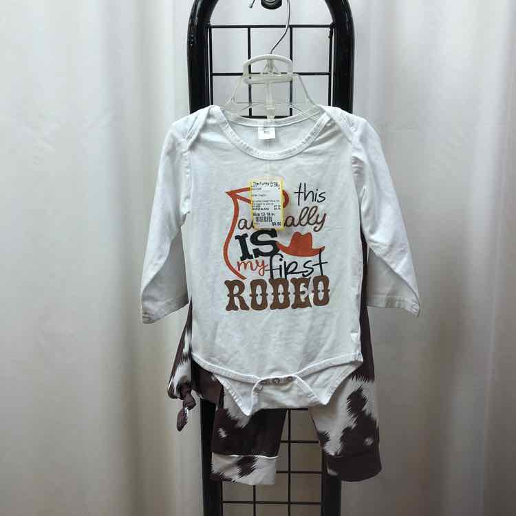 White Graphic Child Size 12-18 m Boy's Outfit