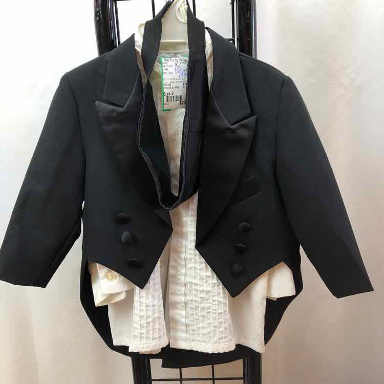 L. Star Black Solid Child Size 2 Boy's Tuxedo